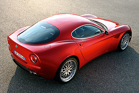 Alfa Romeo 8C Competizione: 10 фото