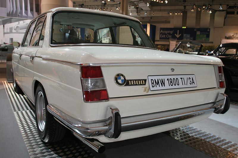 BMW 1800: 5 фото