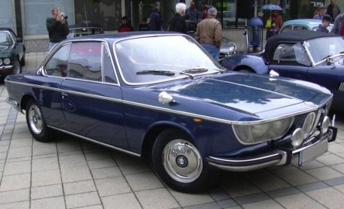 BMW 2000: 9 фото