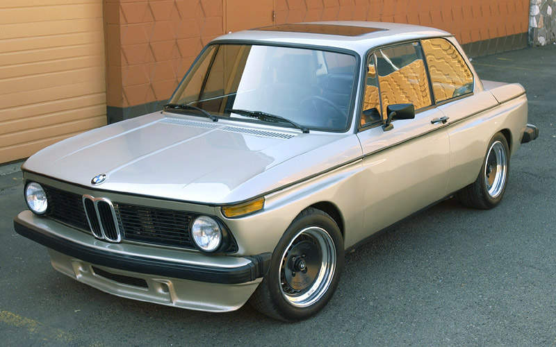 BMW 2002: 6 фото