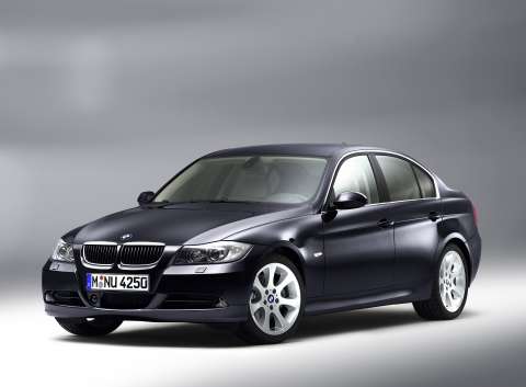 BMW 330i: 2 фото