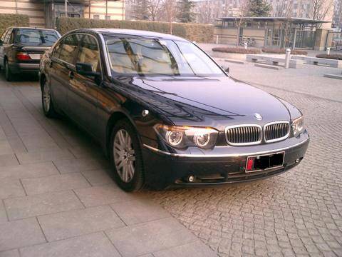 BMW 735Li: 12 фото