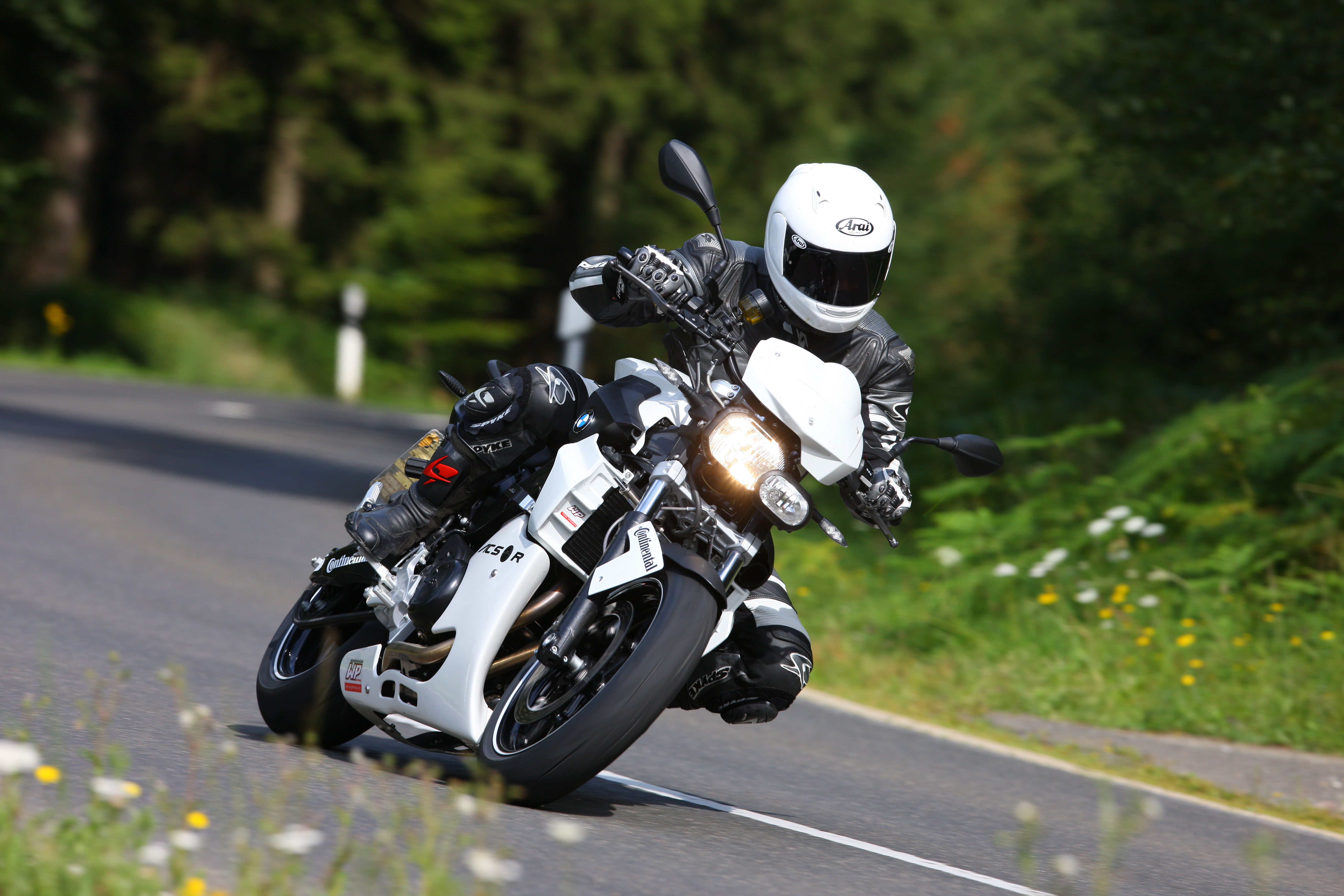 BMW F 800 R: 3 фото