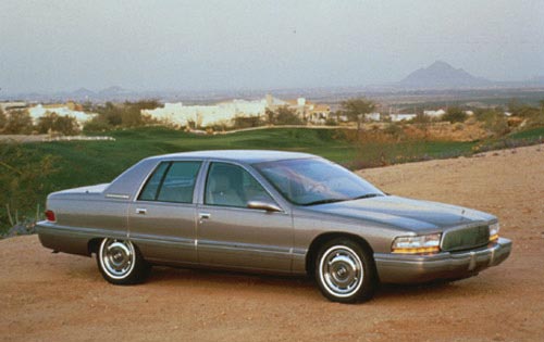 Buick Roadmaster: 6 фото