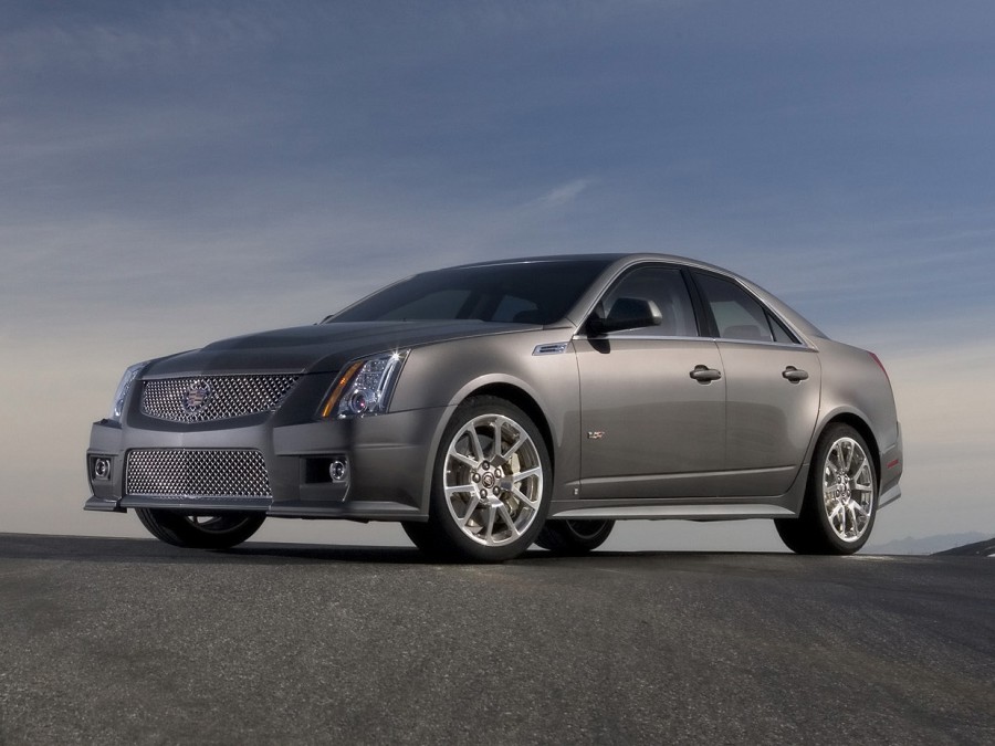 Cadillac CTS-V: 12 фото