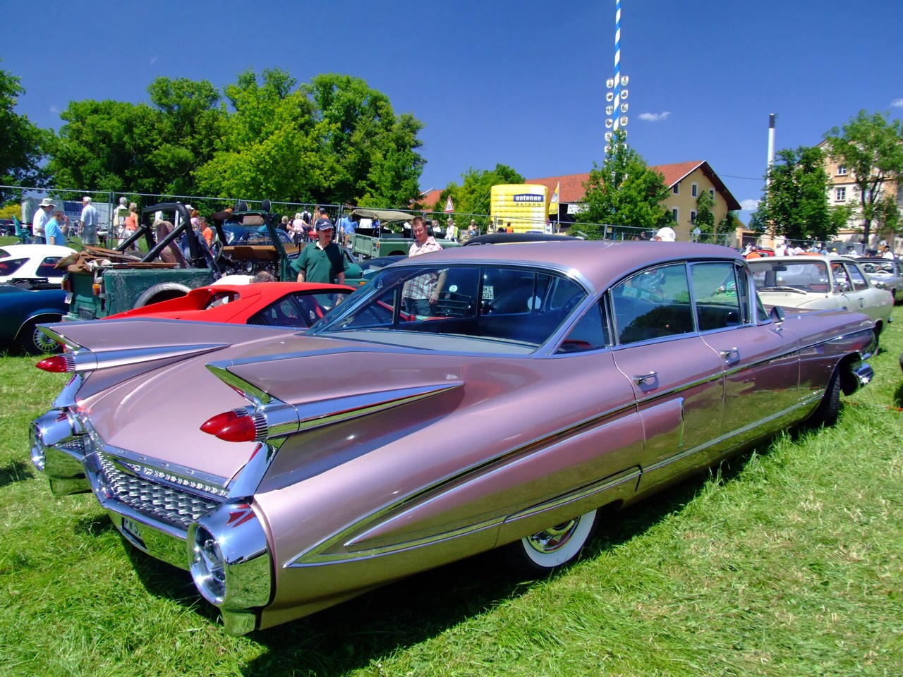 Cadillac Fleetwood: 1 фото