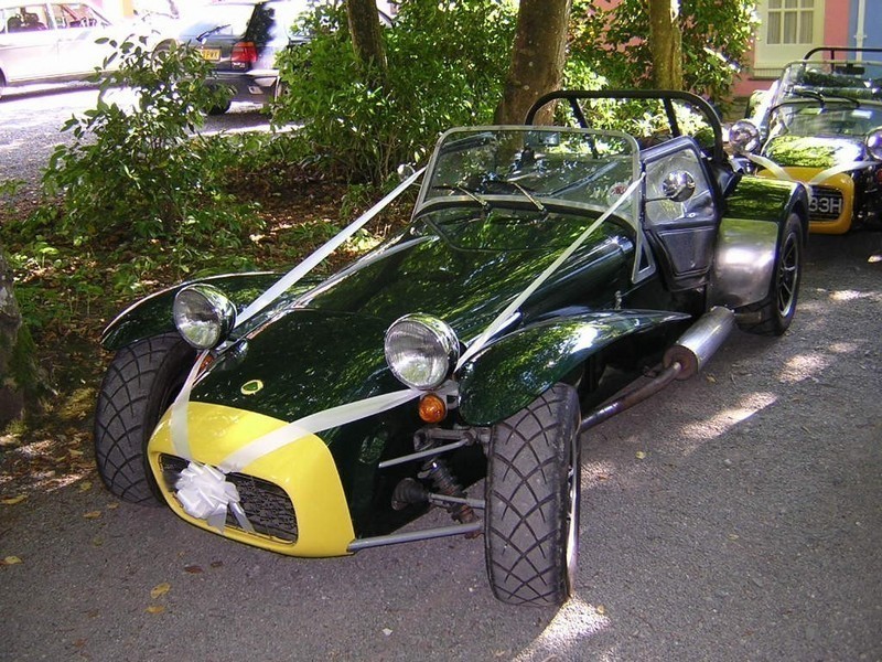 Caterham Seven: 9 фото