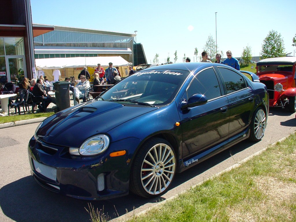 Chrysler Neon: 3 фото