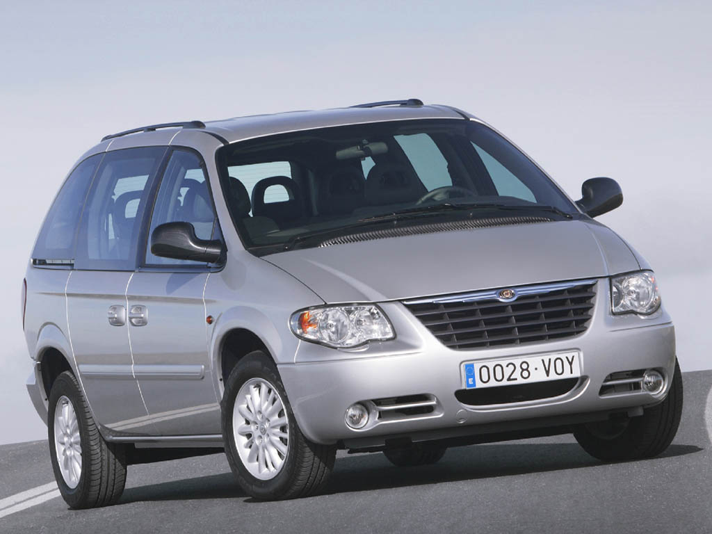 Chrysler Voyager: 8 фото