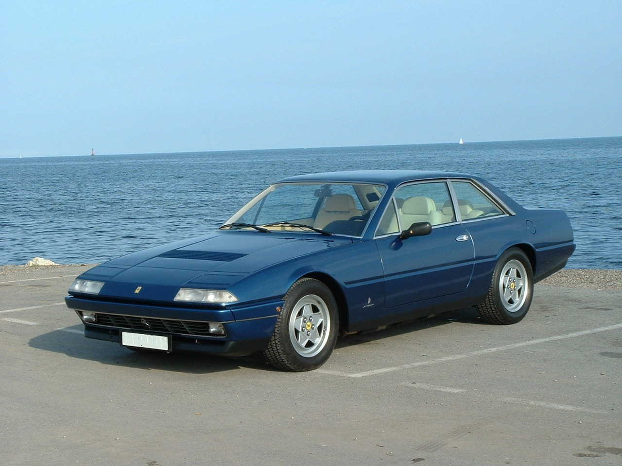 Ferrari 412