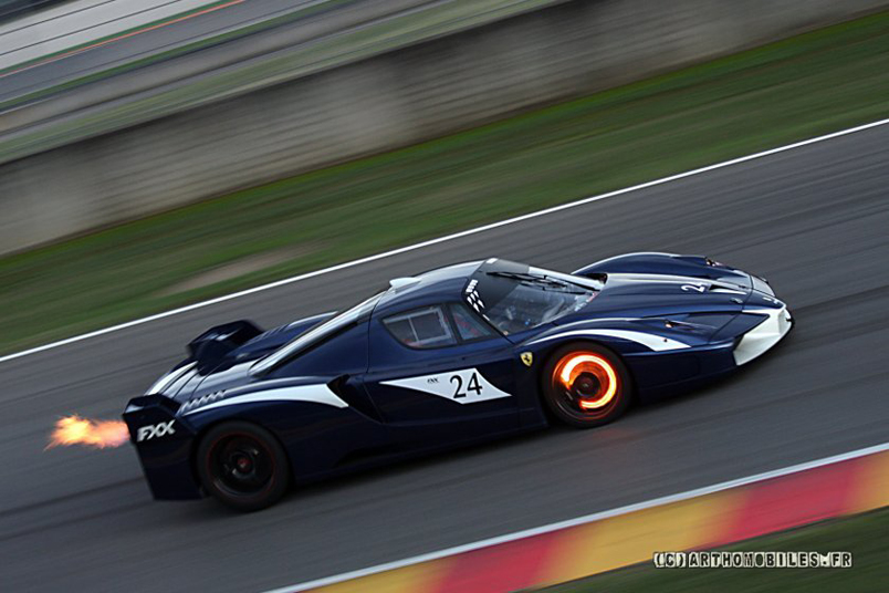 Ferrari FXX: 9 фото