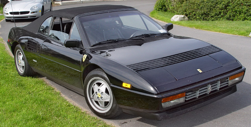 Ferrari Mondial: 9 фото