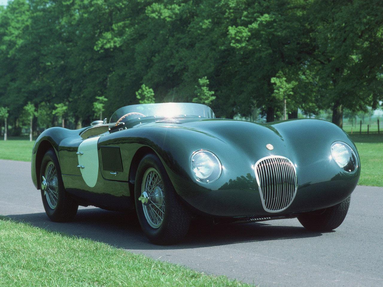 Jaguar C-Type: 2 фото