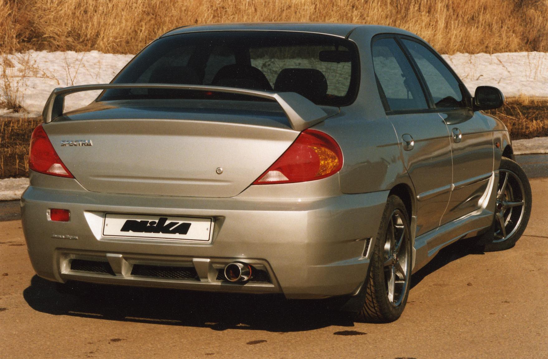 Kia Spectra: 4 фото