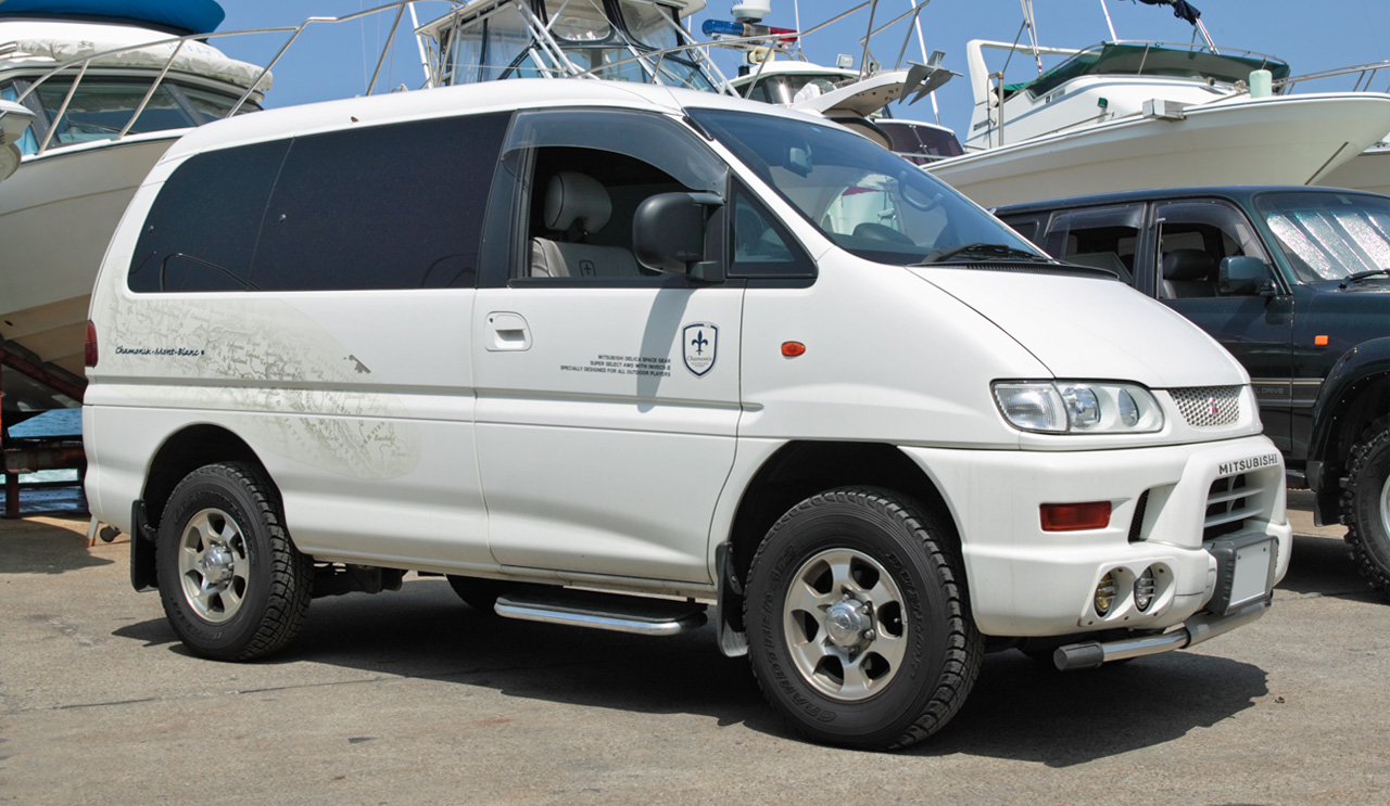 Mitsubishi Delica Space Gear: 1 фото