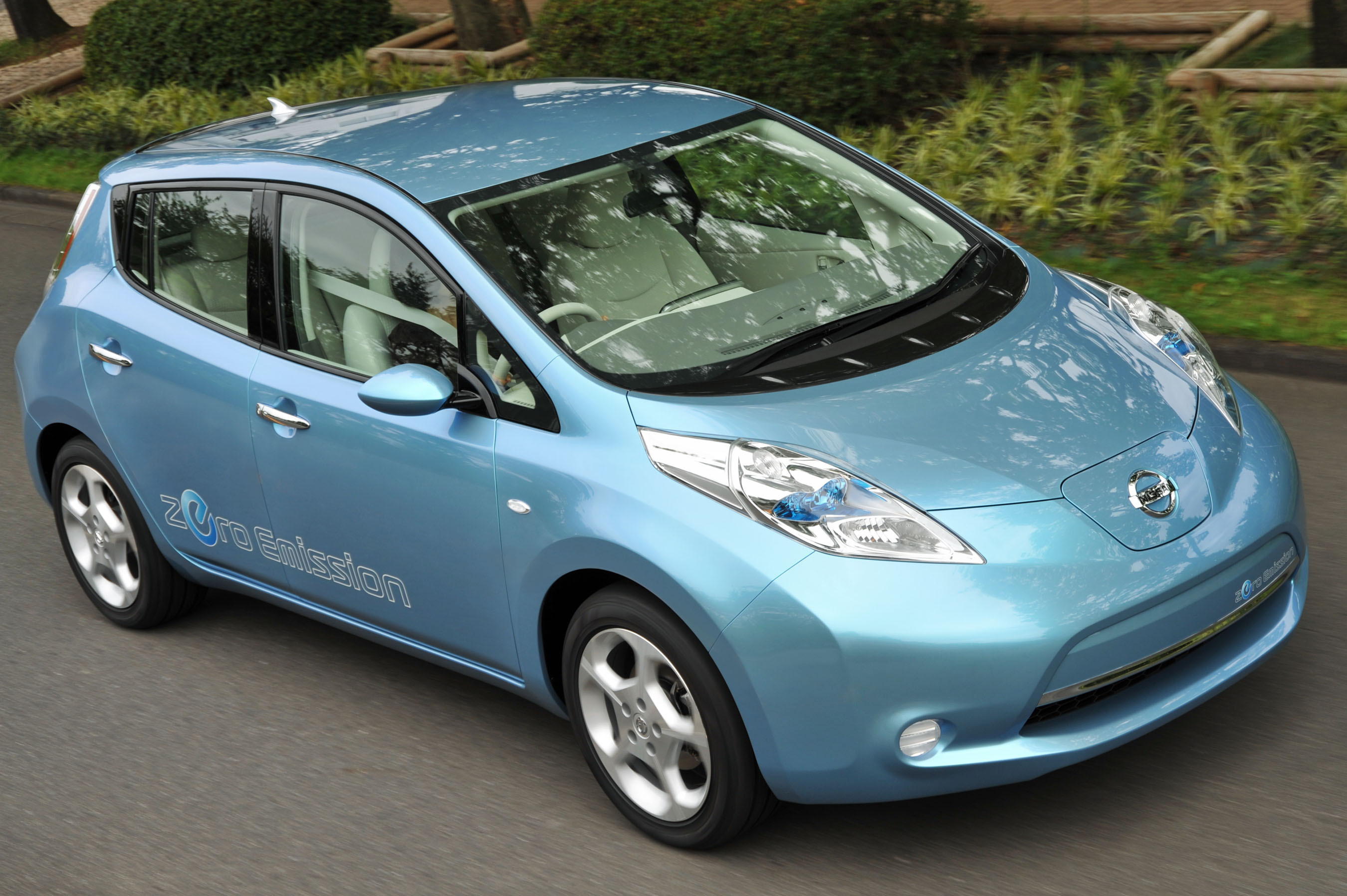 Nissan Leaf: 1 фото