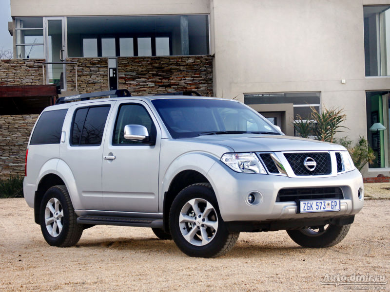 Nissan Pathfinder: 11 фото