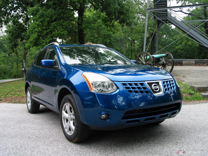 Nissan Rogue: 7 фото