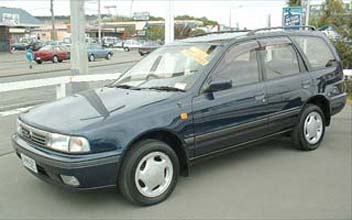 Nissan Sunny California: 3 фото