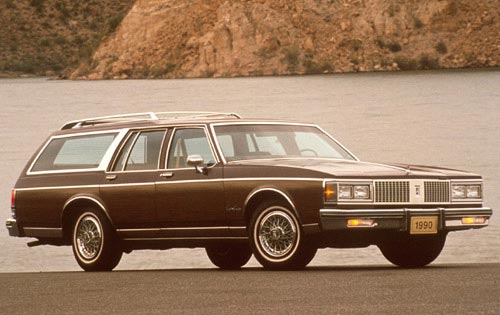 Oldsmobile Custom Cruiser: 1 фото