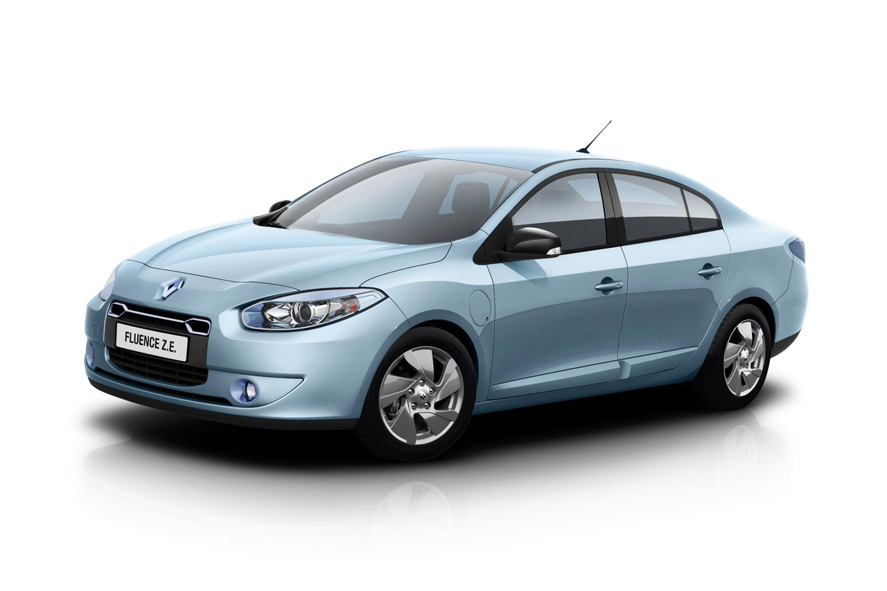 Renault Fluence: 10 фото