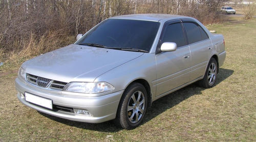 Toyota Carina: 5 фото