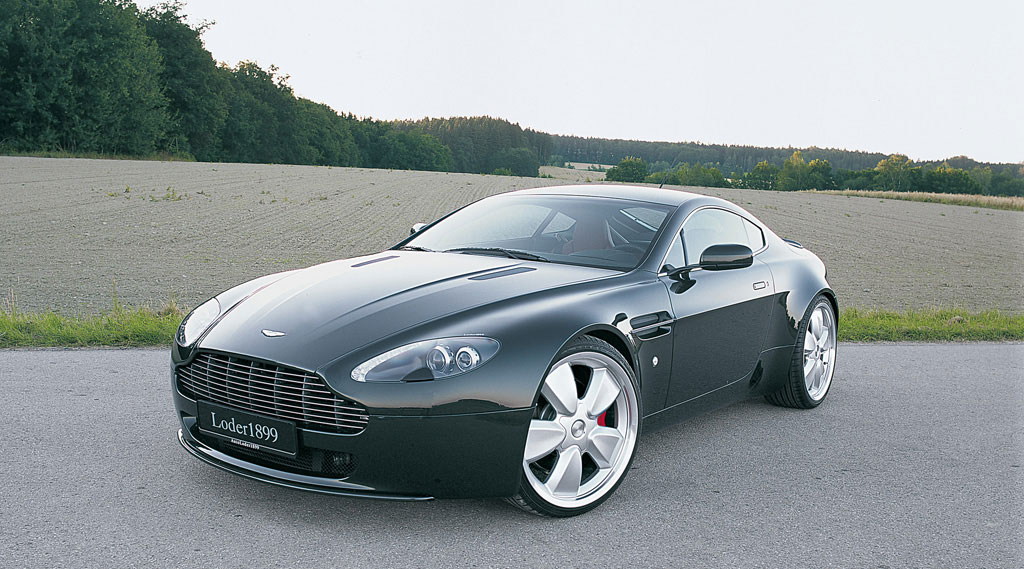 Aston Martin V8 Vantage: 11 фото