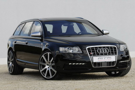 Audi S6: 4 фото