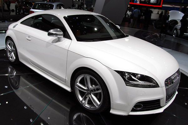 Audi TTS Coupe: 12 фото