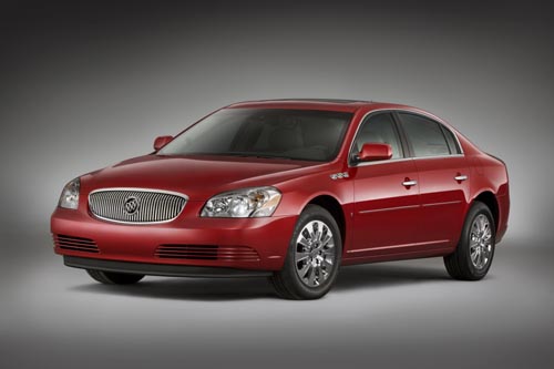 Buick Lucerne: 4 фото