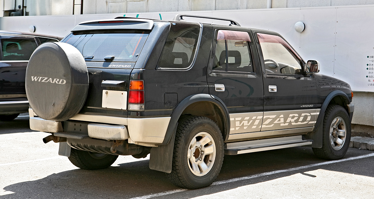 Isuzu Wizard: 2 фото