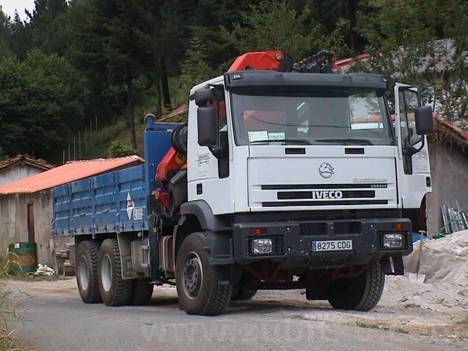 Iveco EuroTrakker: 2 фото