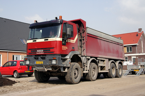 Iveco EuroTrakker: 8 фото