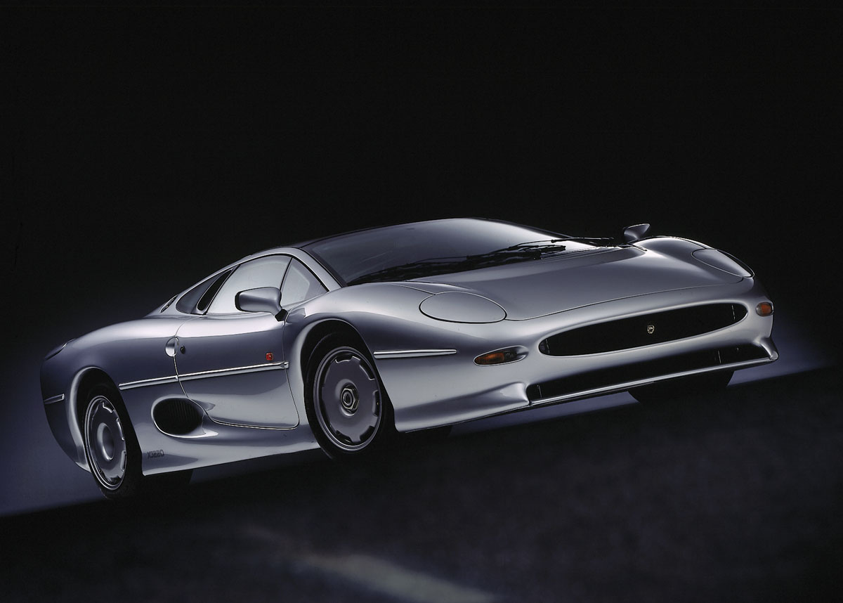 Jaguar XJ220: 9 фото