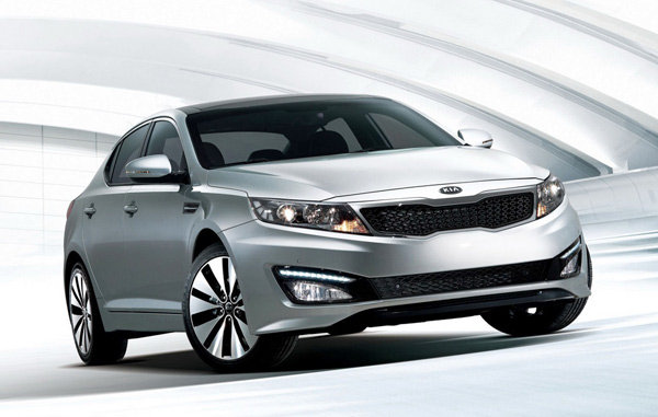 Kia Magentis I: 10 фото