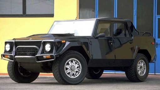 Lamborghini LM002: 5 фото