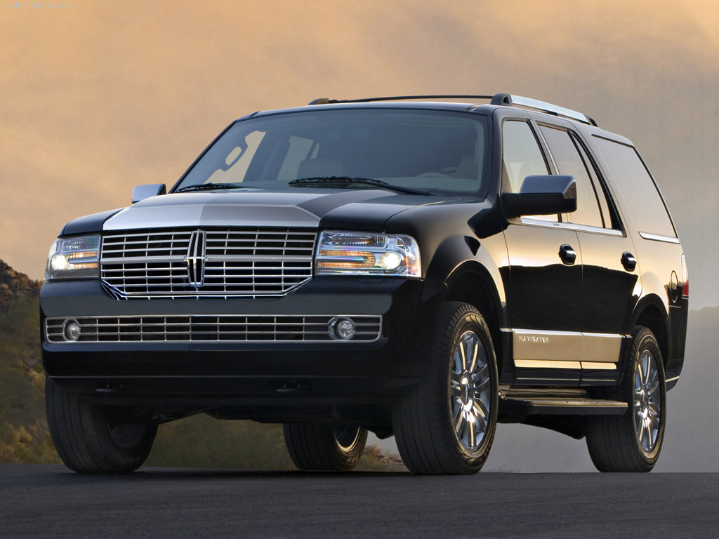 Lincoln Navigator: 4 фото