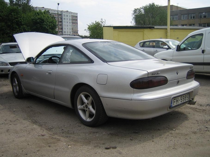 Mazda Mx-6: 11 фото