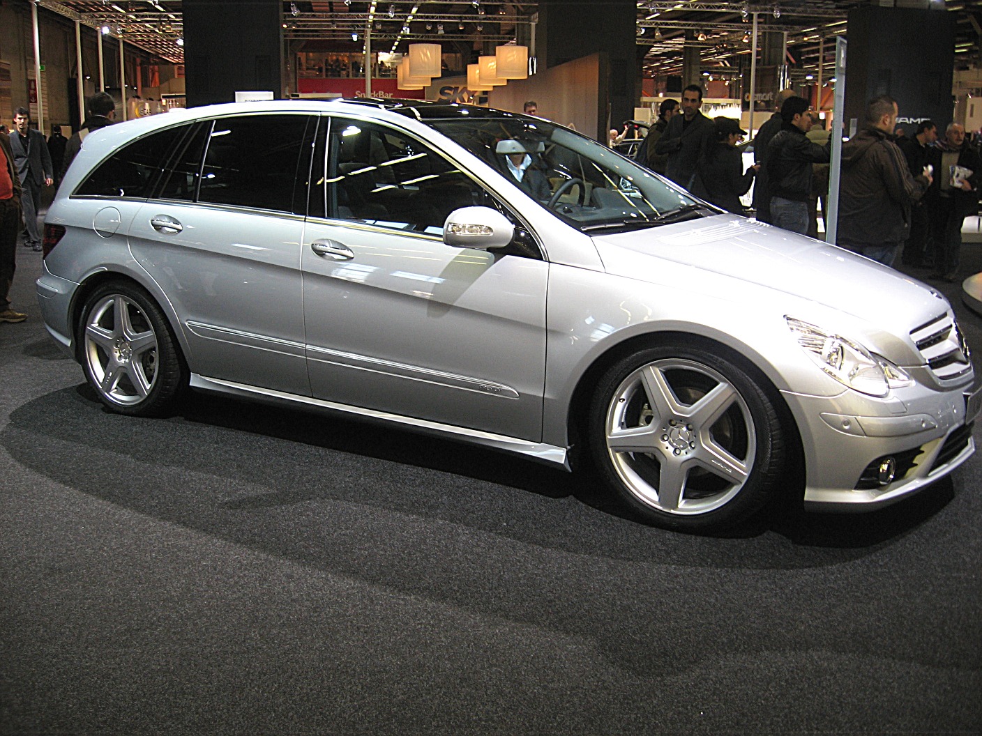 Mercedes R-class