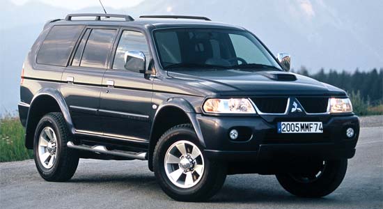 Mitsubishi Pajero: 9 фото