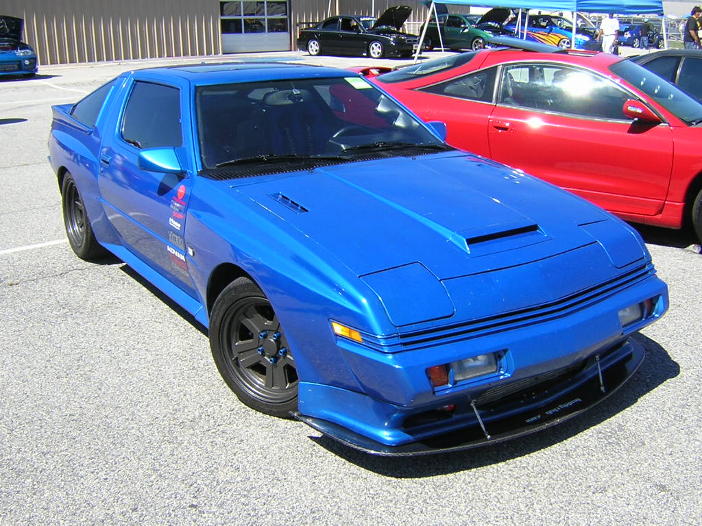 Mitsubishi Starion: 2 фото