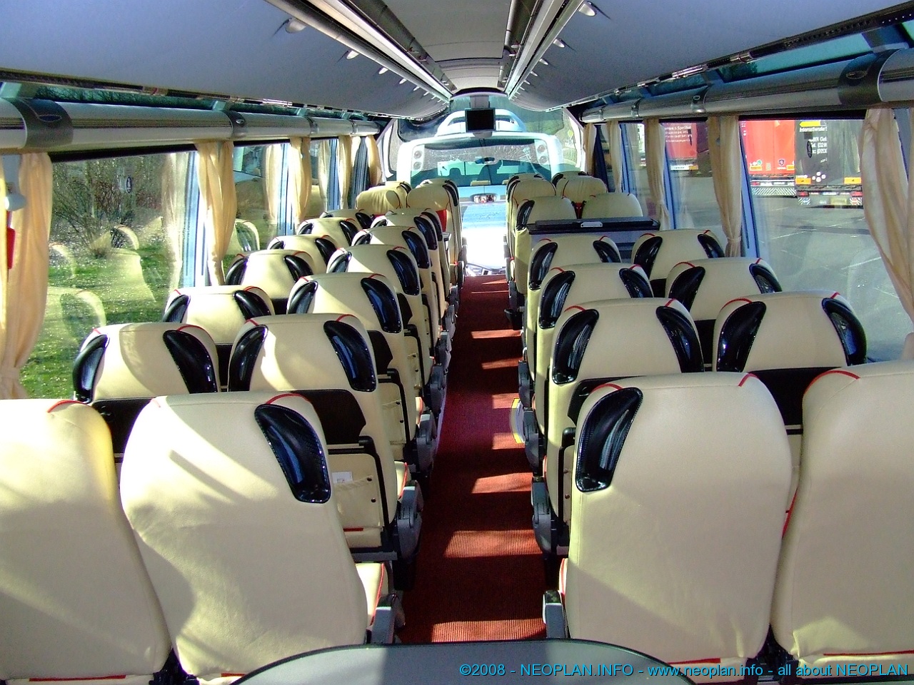 Neoplan Starliner: 4 фото