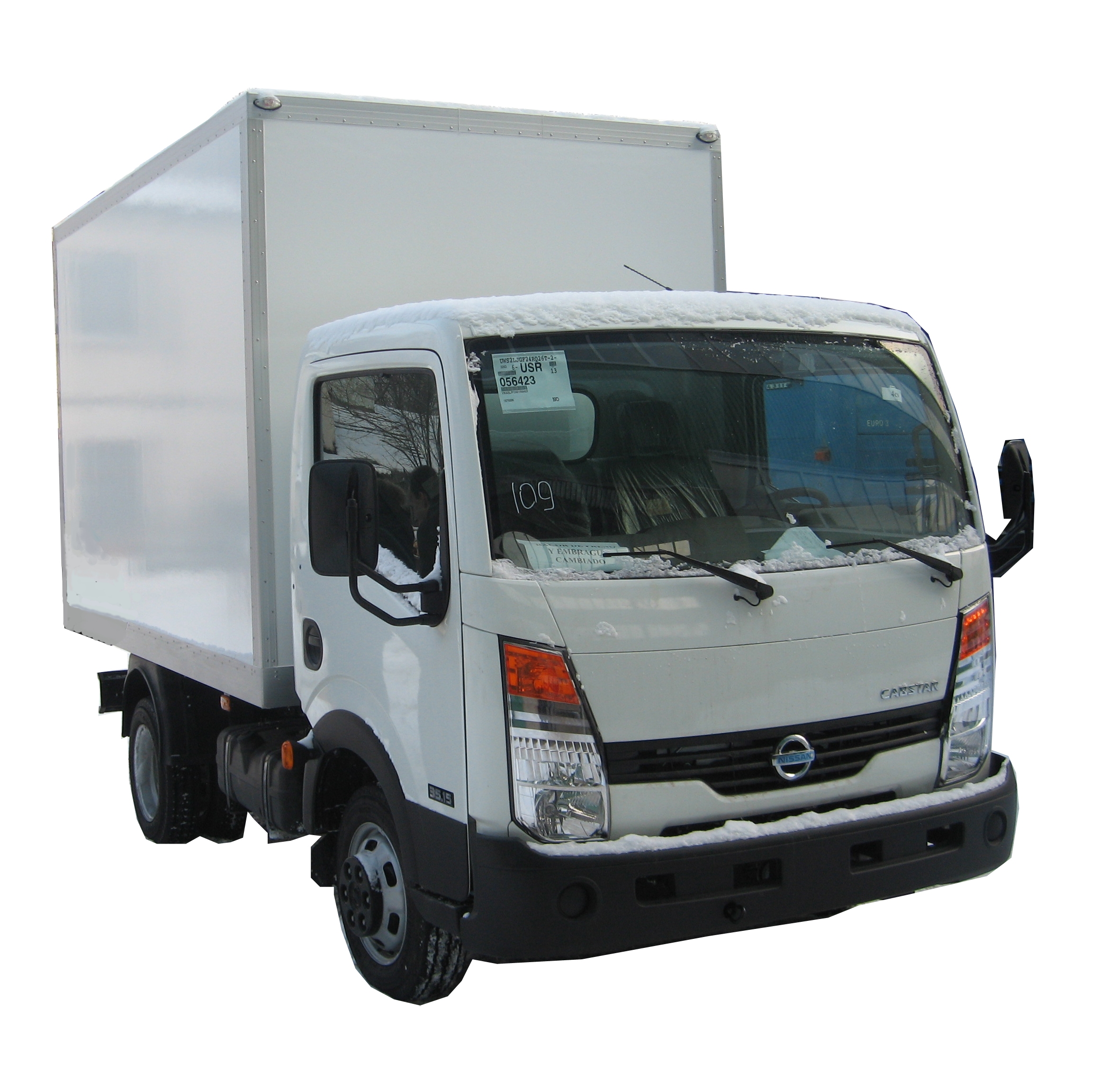 Nissan Cabstar: 9 фото