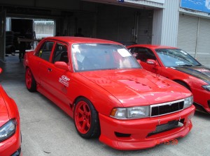 Nissan Crew: 7 фото