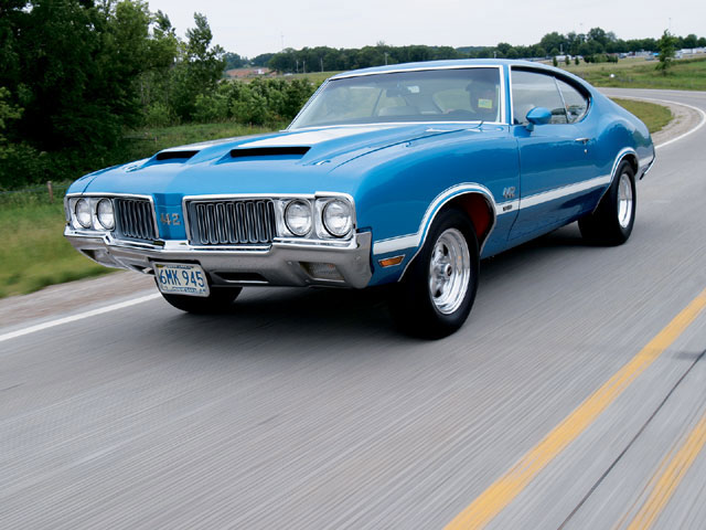 Oldsmobile Cutlass: 9 фото