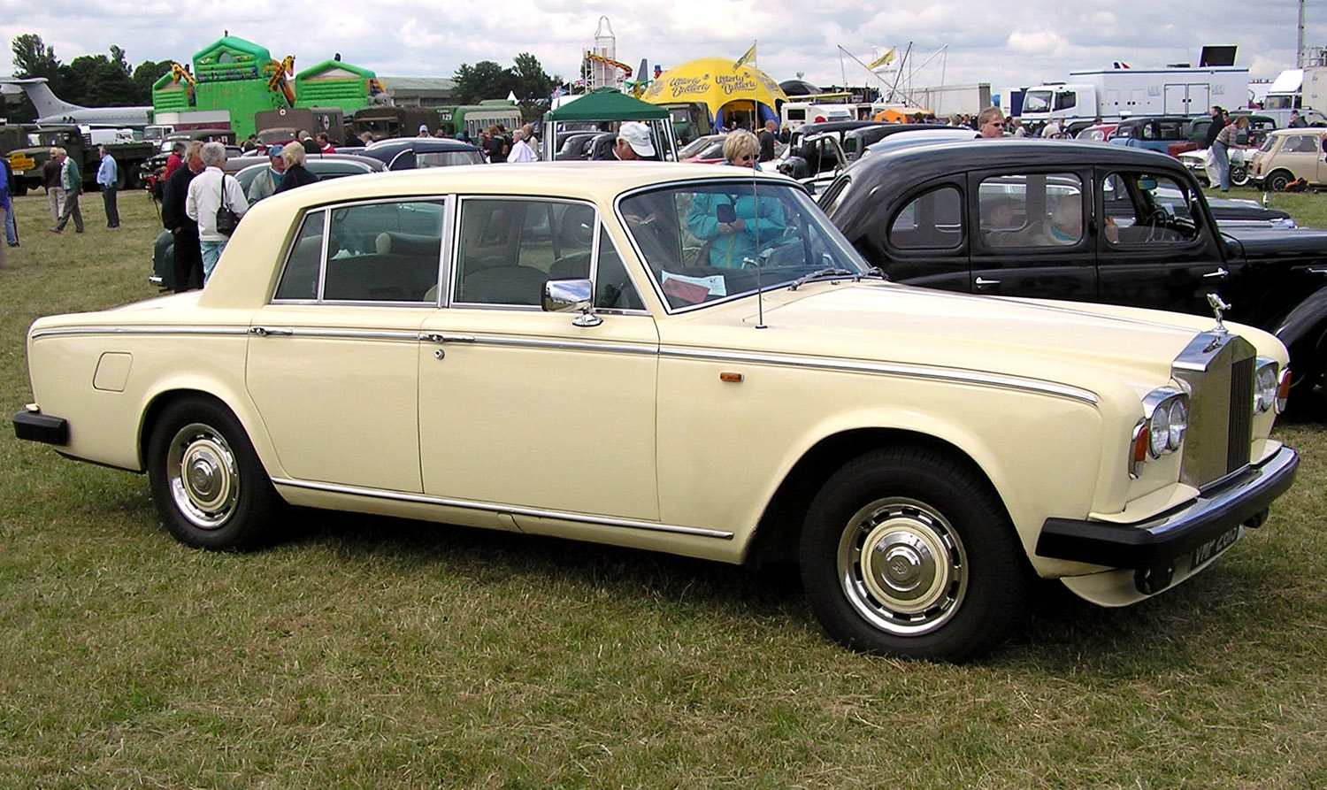 Rolls-Royce Silver Shadow: 9 фото