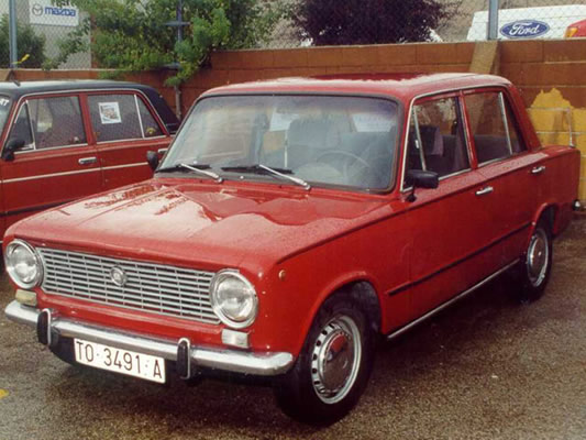 SEAT 124: 6 фото