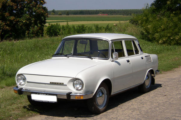 Skoda 100: 8 фото