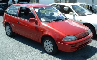 Suzuki Cultus: 9 фото