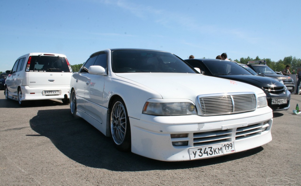 Toyota Aristo S140: 7 фото